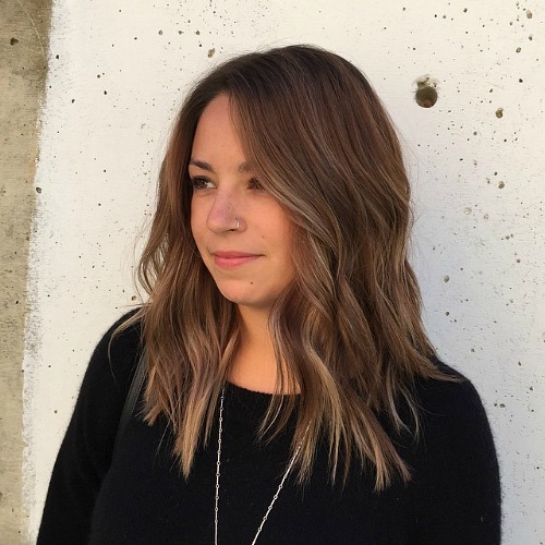 Choppy Brown Hairstyle With Subtle Highlights
