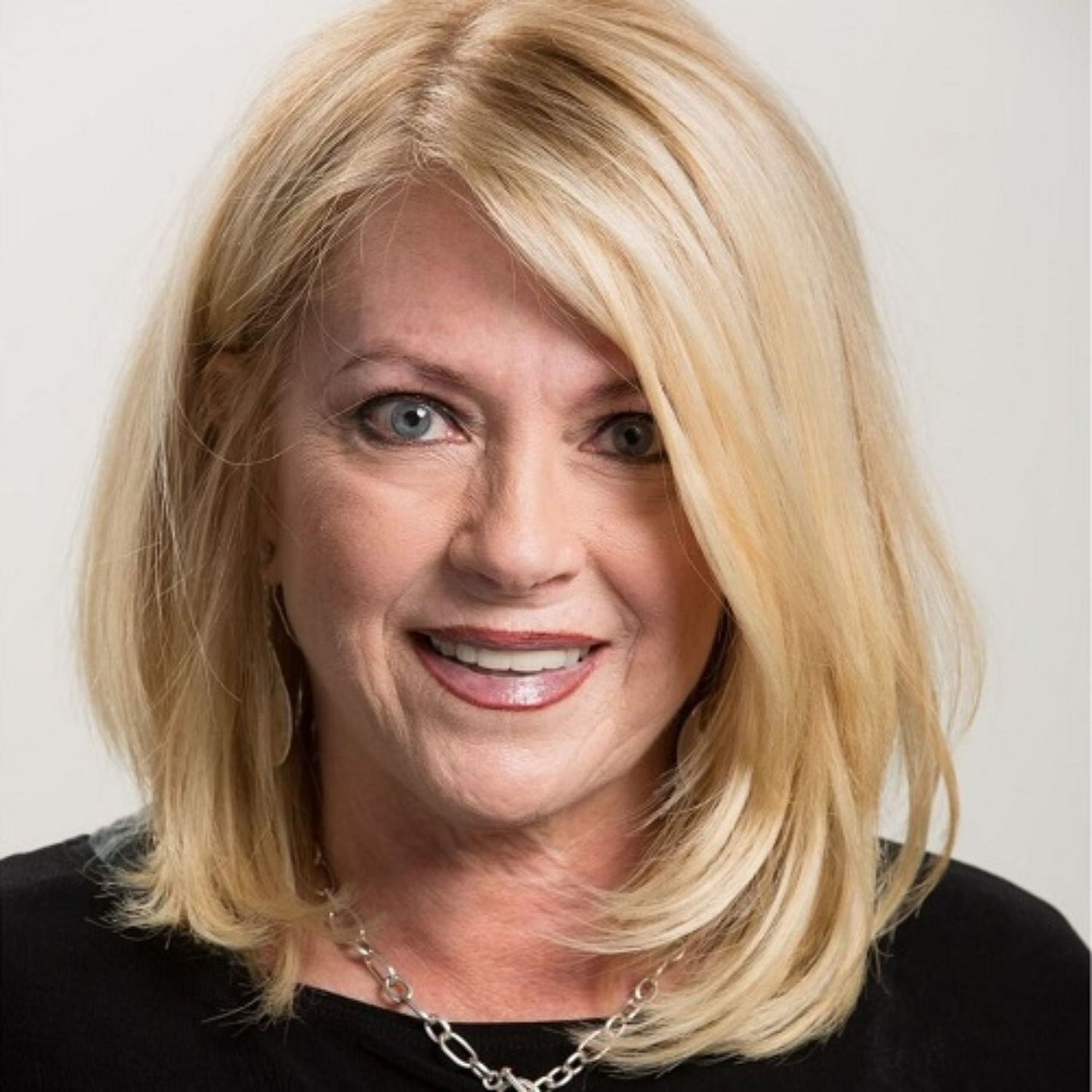 2021 Long Hairstyles Over 40 Pictures