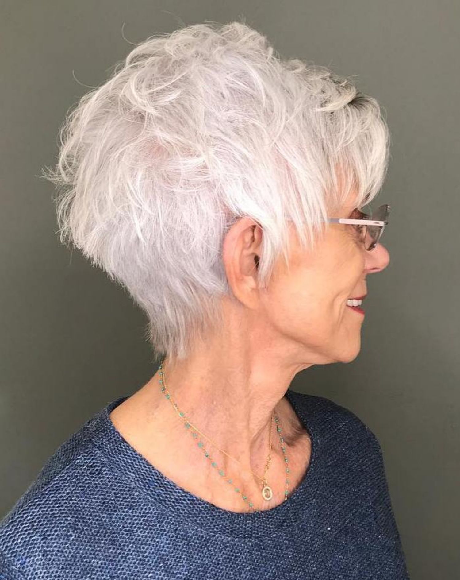 The Best Hairstyles and Haircuts for Women Over 70 (494 x 622 Pixel)