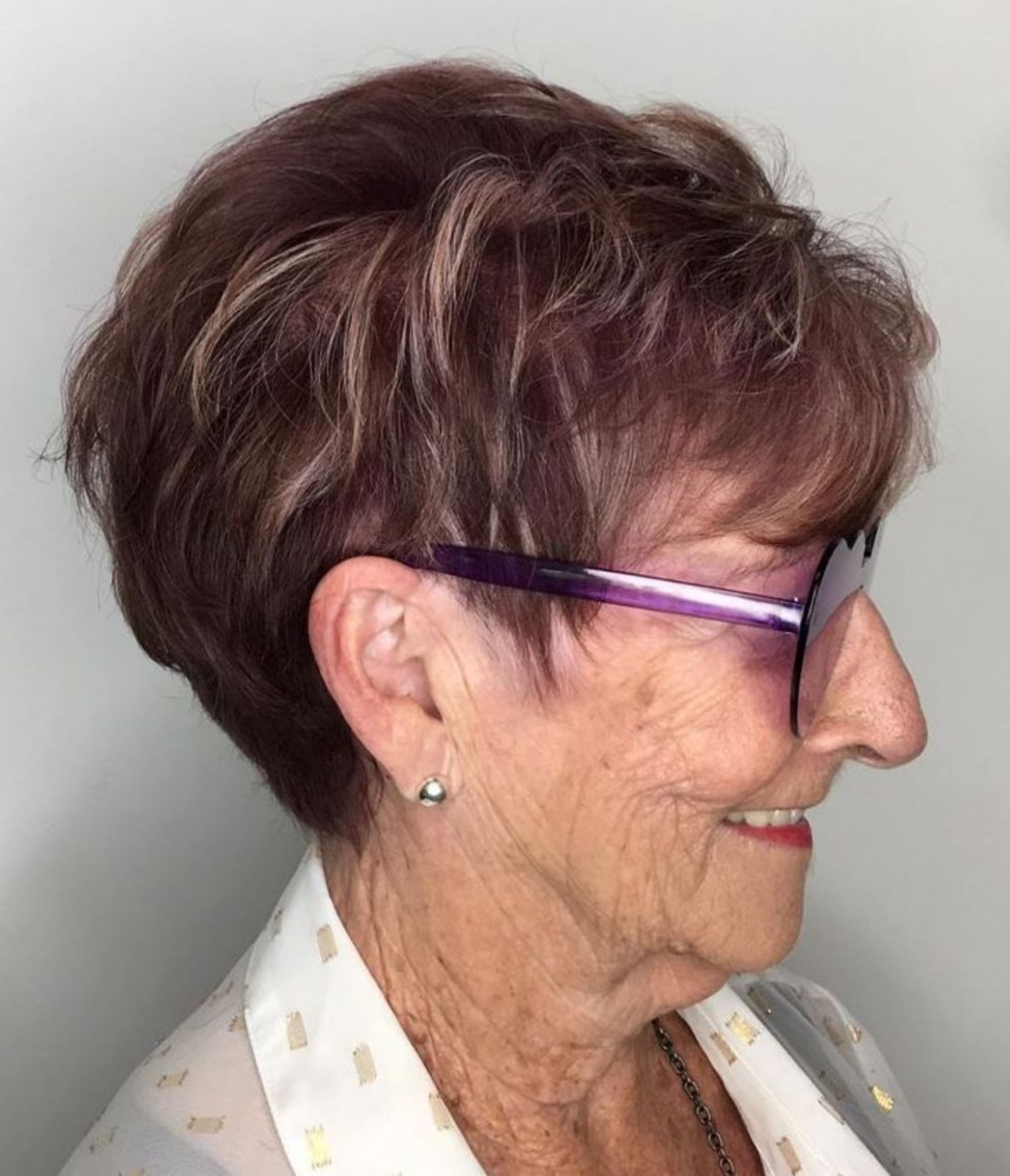 The Best Hairstyles and Haircuts for Women Over 70 (484 x 563 Pixel)