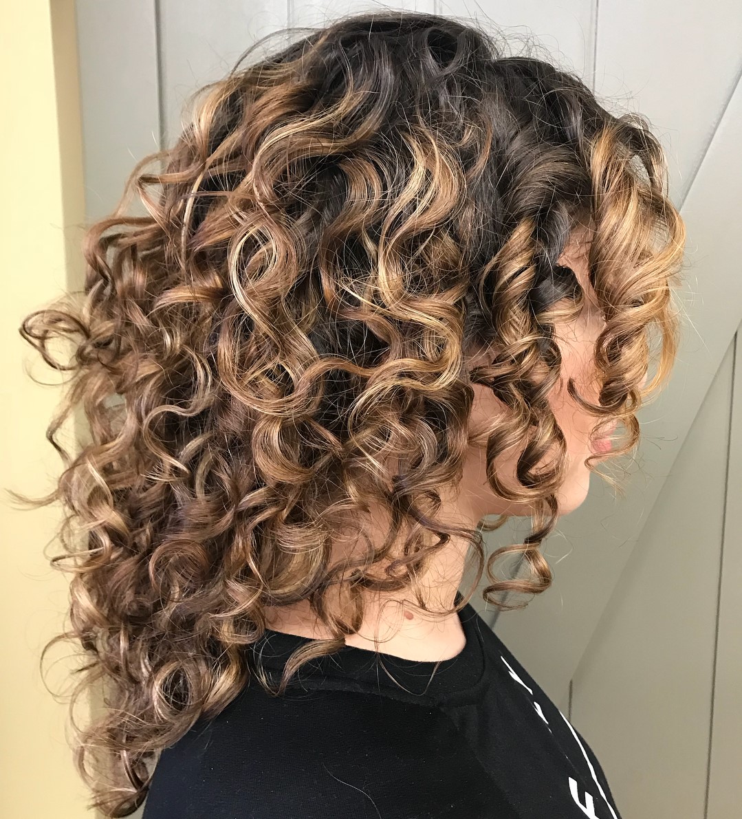 55 Styles and Cuts for Naturally Curly Hair in 2018 (500 x 552 Pixel)
