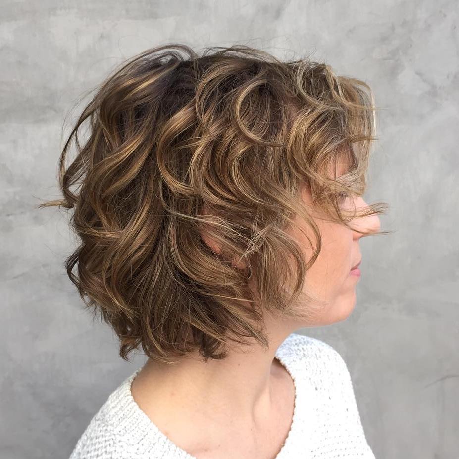 12 Short Curly Hairstyle 