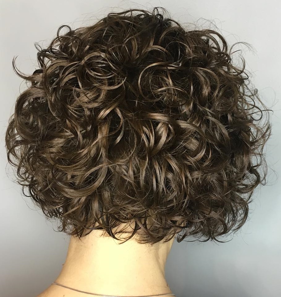 65 Different Versions Of The Curly Bob Hairstyle