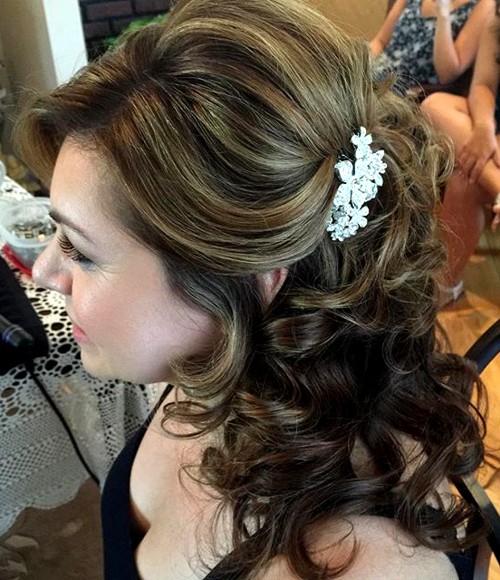 30 Gorgeous Mother of the Bride Hairstyles | Long Wedding Hair (500 x 580 Pixel)