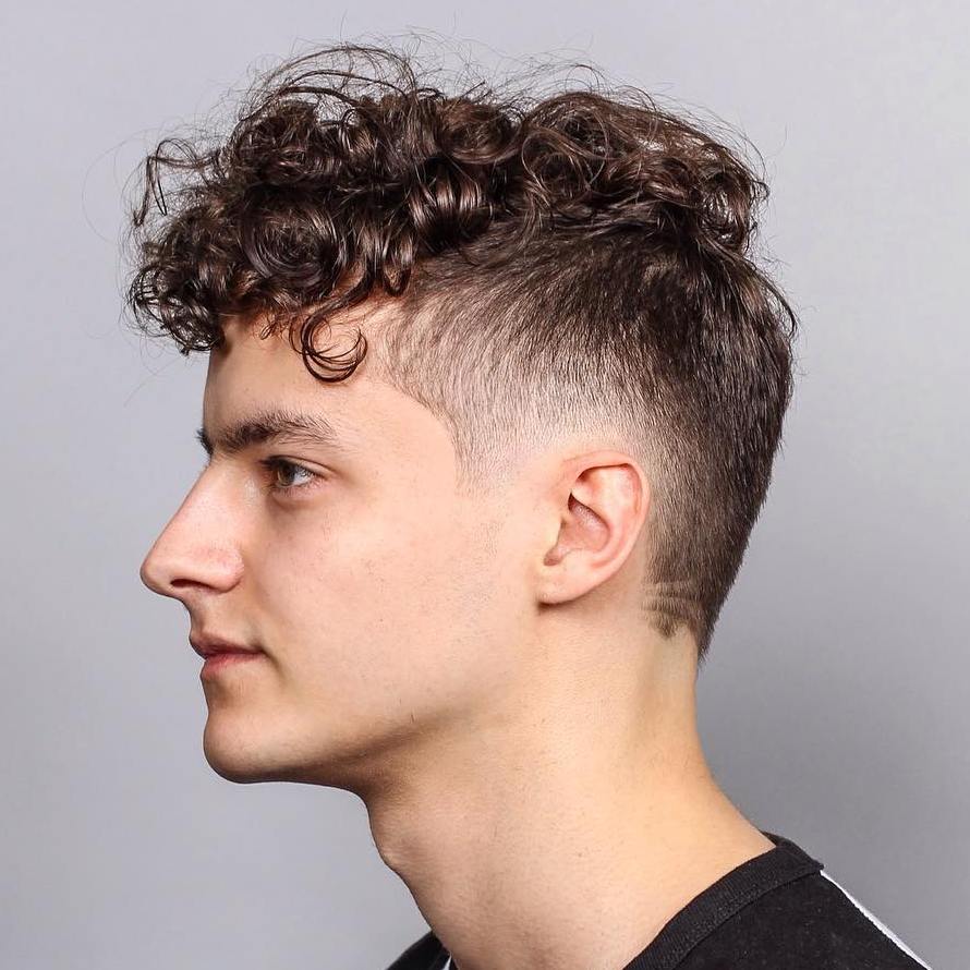 45 Best Curly Hairstyles and Haircuts for Men 2021 (500 x 500 Pixel)