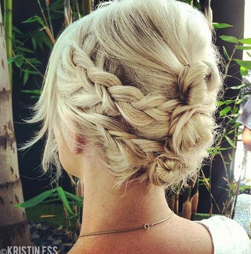 30 Easy and Stylish Casual Updos for Long Hair (500 x 507 Pixel)