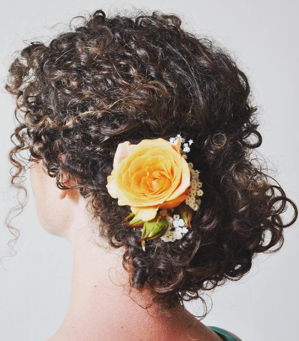 40 Creative Updos for Curly Hair (500 x 570 Pixel)