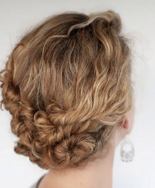 40 Creative Updos for Curly Hair (500 x 606 Pixel)