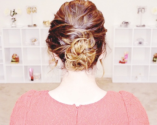 30 Easy and Stylish Casual Updos for Long Hair (500 x 397 Pixel)