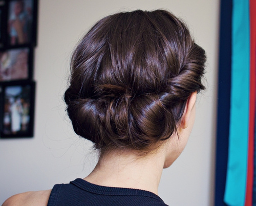 17 Elegant Updos for Pretty Ladies (500 x 403 Pixel)