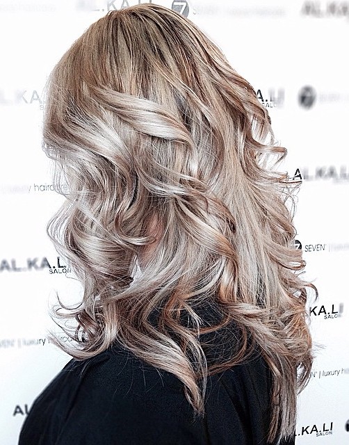 40 Ash Blonde Hair Looks You'll Swoon Over