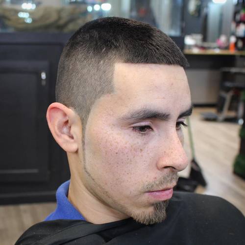 Caesar Haircut Ideas: 20 Best Men's Styles for 2021 (500 x 500 Pixel)