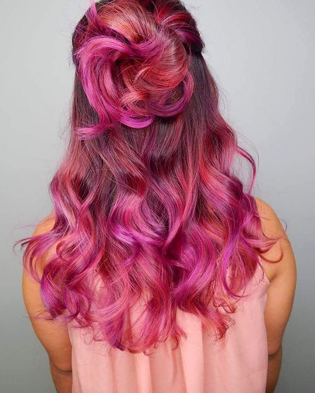 20 Unboring Styles with Magenta Hair Color