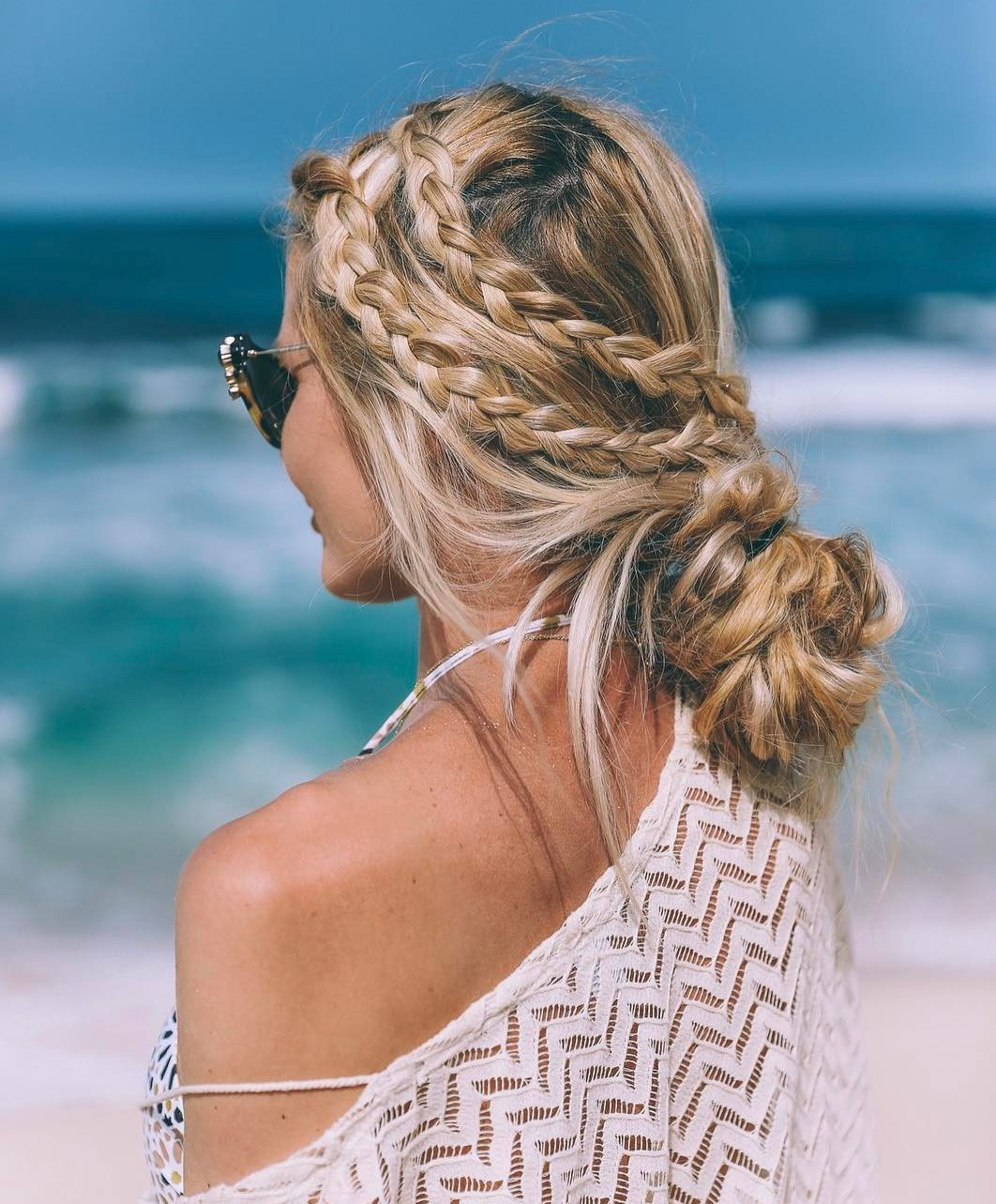 20 Inspiring Beach Hair Ideas for Beautiful Vacation