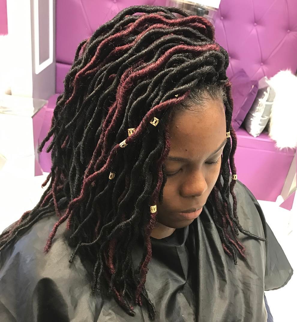 20 Cute and Creative Ideas for Short Faux Locs