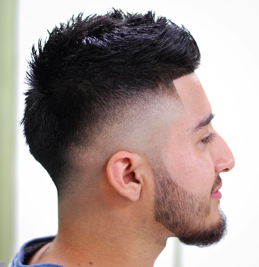 20 Stylish Low Fade Haircuts for Men (500 x 517 Pixel)