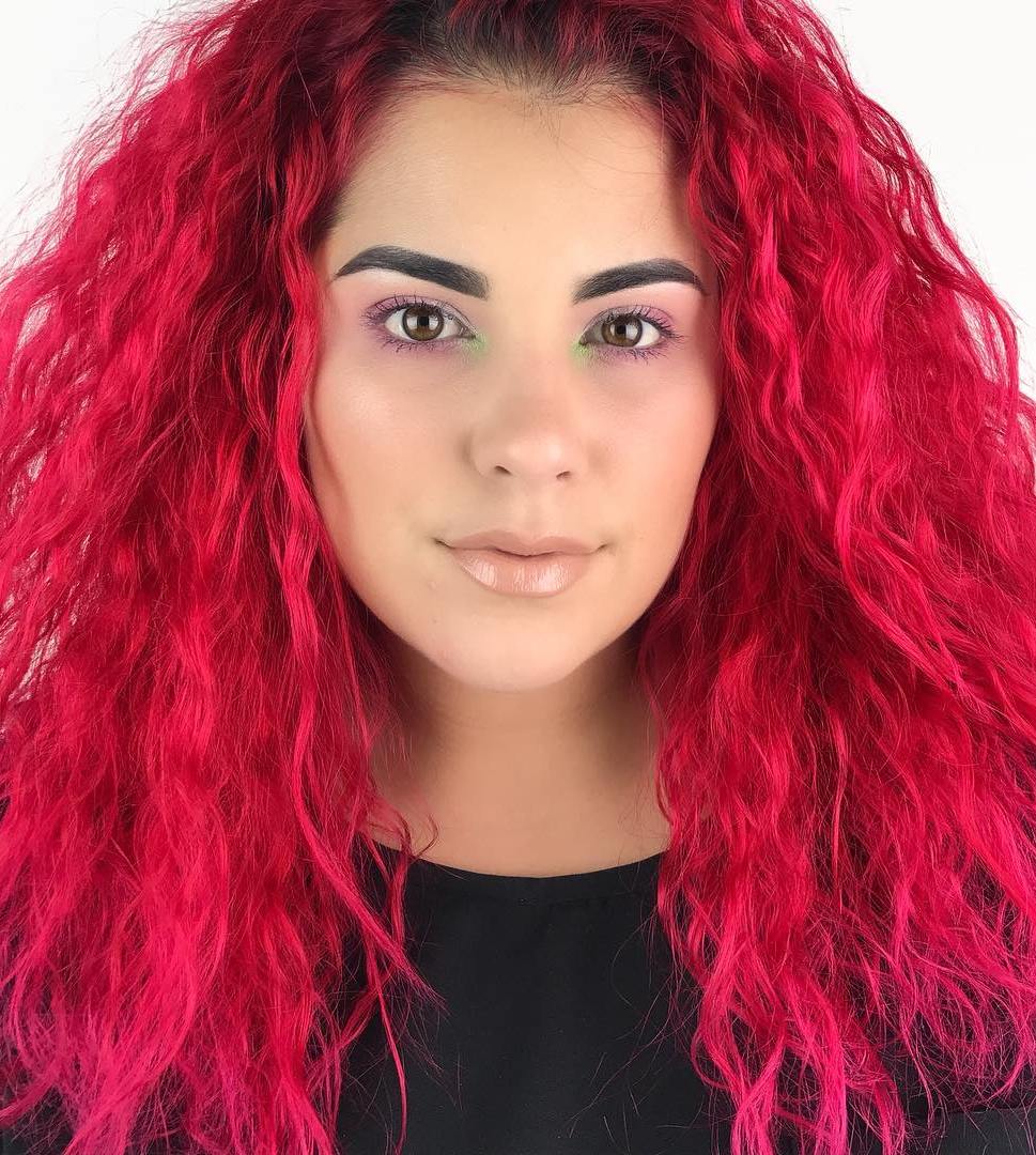 How to Dye Your Hair Red From a Dark Shade Without Bleaching