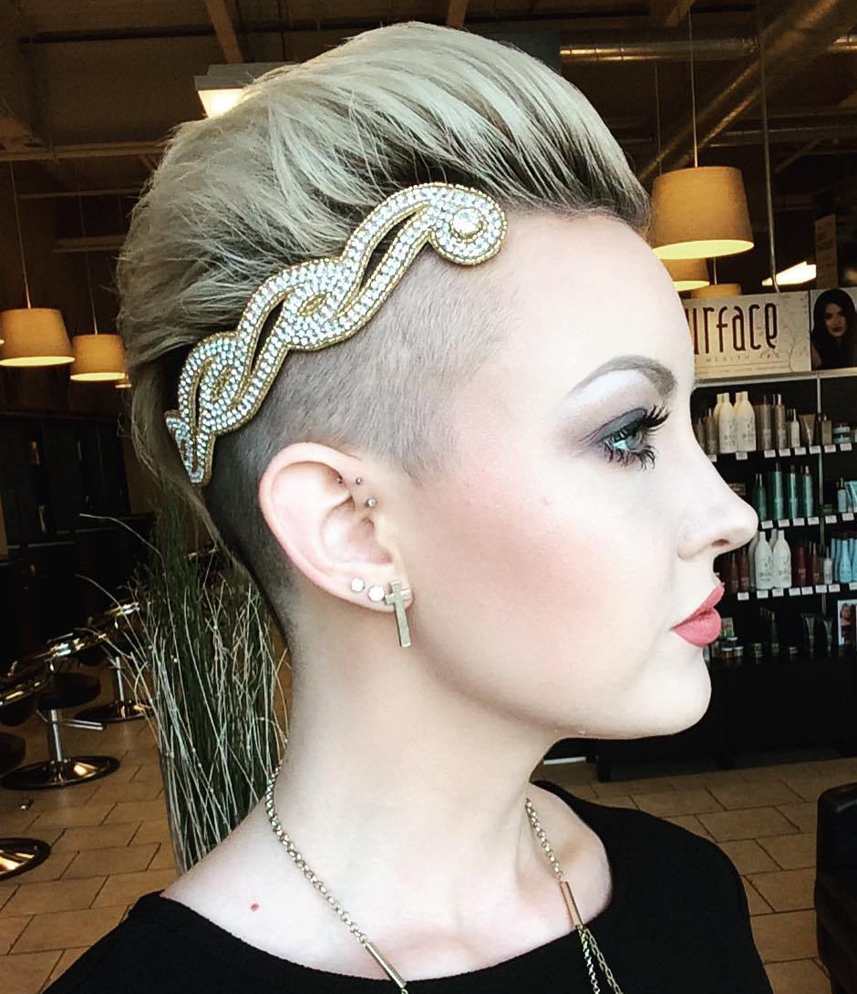 20 Best Accessories For Short Hair In 2025 The Right Hairstyles 20 Best Accessories For Short Hair In 2025 The Right Hairstyles