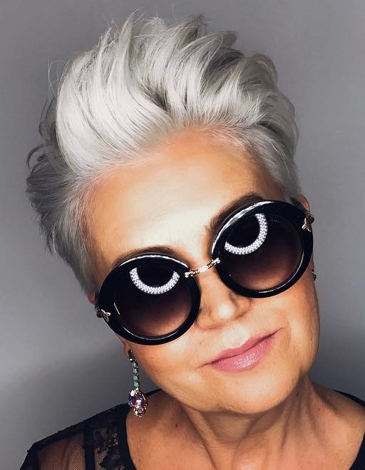 9 Hair Stylist’s Tips for Looking Younger