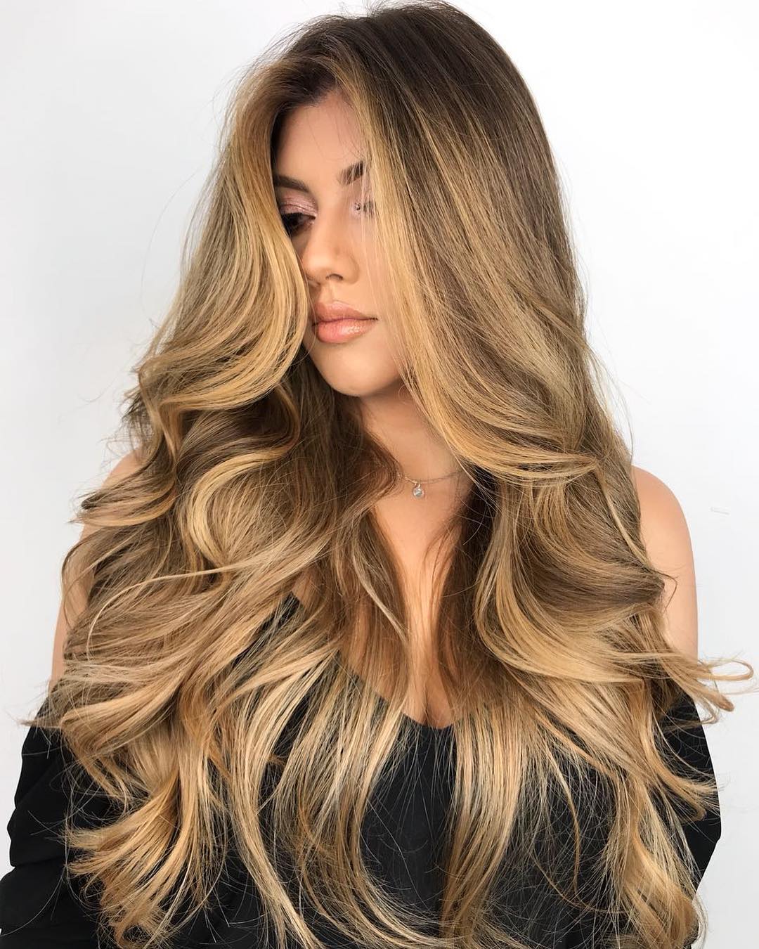 30 Absolutely Stunning Honey Blonde Hair Color Ideas