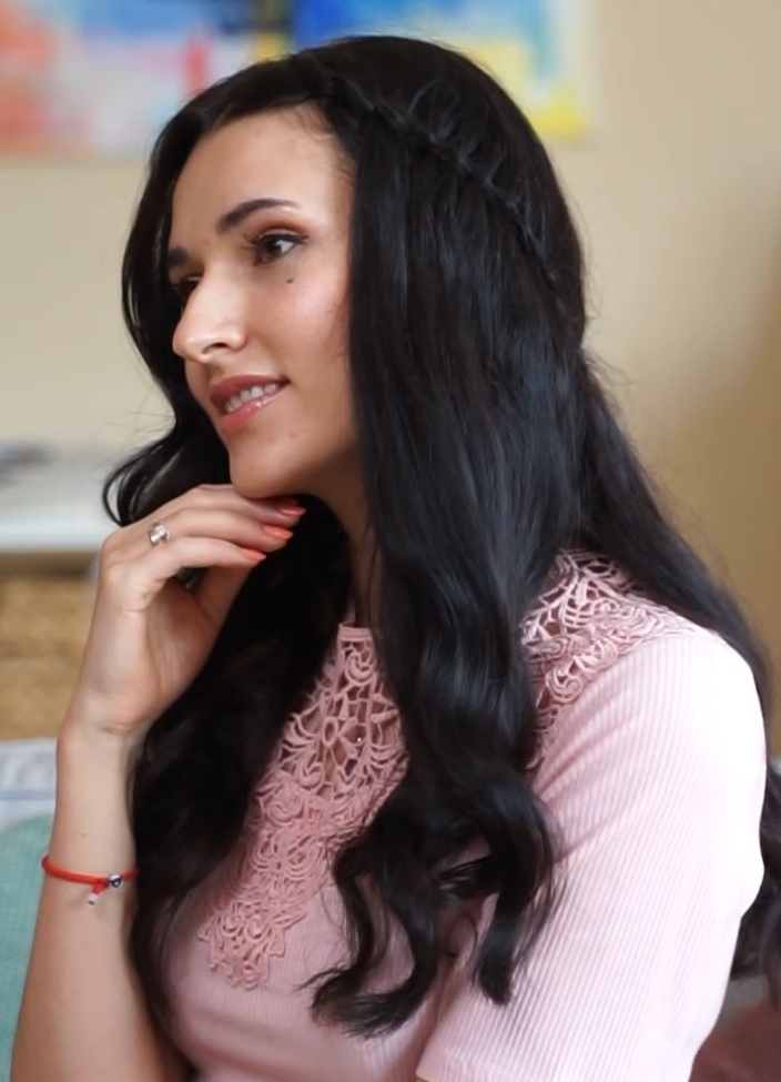 How to Make a Waterfall Braid in 5 Easy Steps