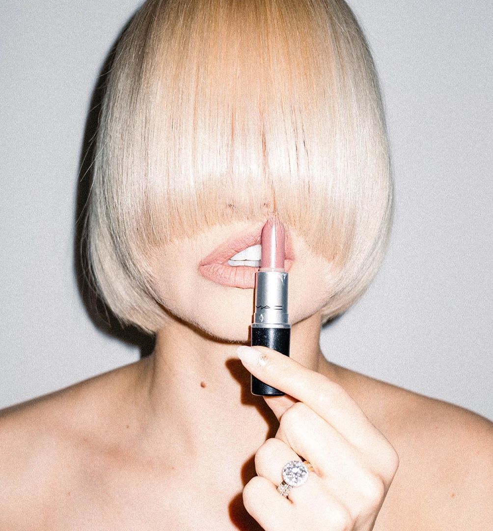 A Trauma Coach Discusses Breakup Haircuts and Accepting Ourselves