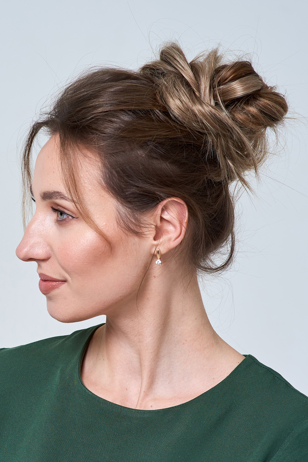 How To Make A Perfect Messy Bun, No Matter Your Hair Length