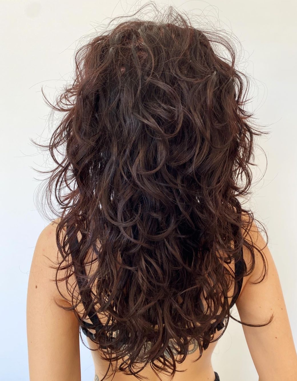 Effortless long wavy shag with feathered layers