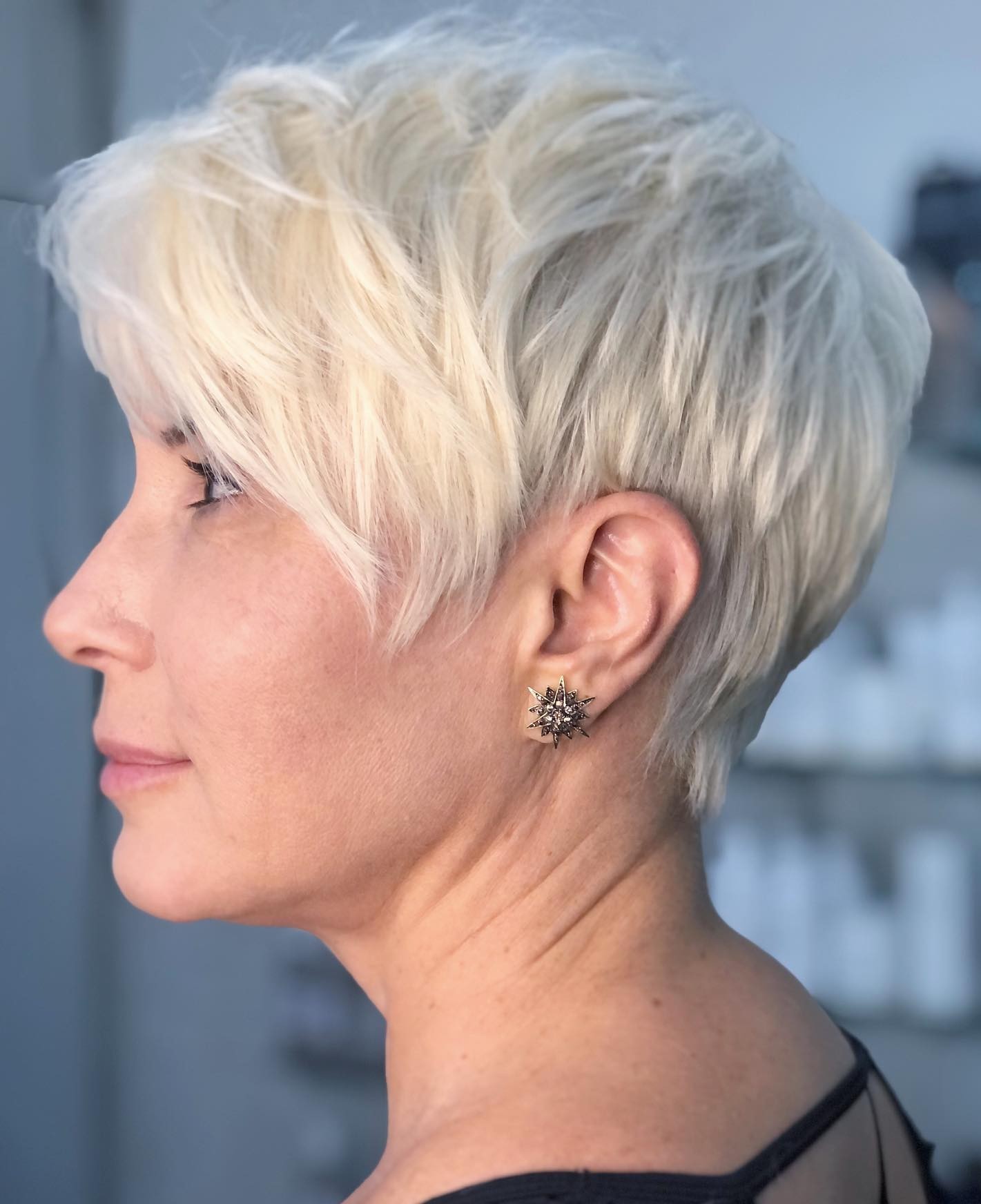 30 Hairstyles That Will Make You Look 10 Years Younger