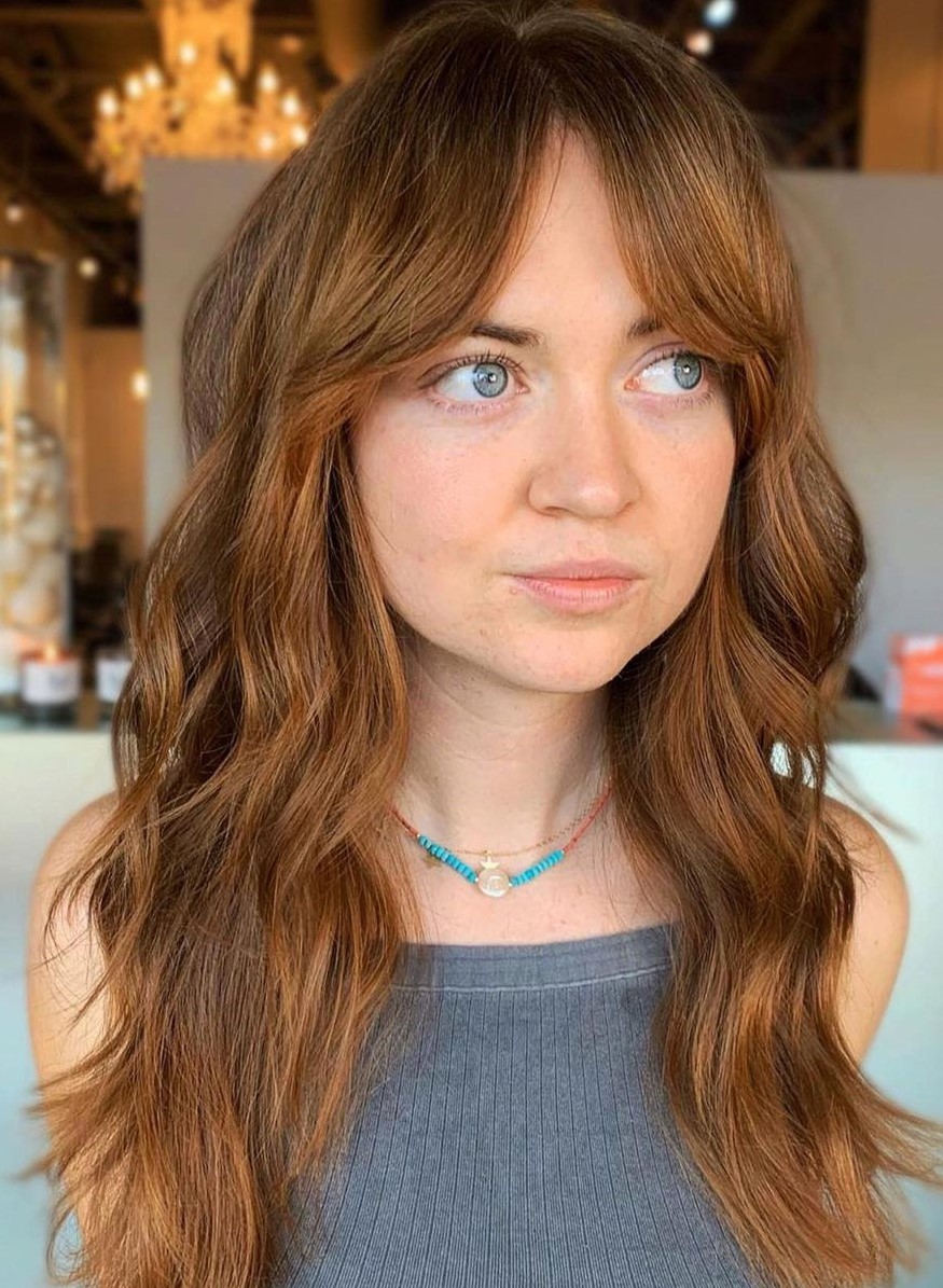 30 Flattering Ideas of Curtain Bangs for a Round Face Shape