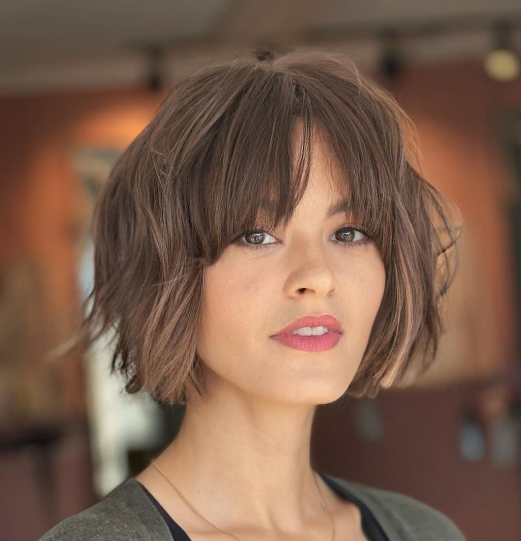 27 Dazzling Bob Haircuts for Thick Hair to Style in 2024