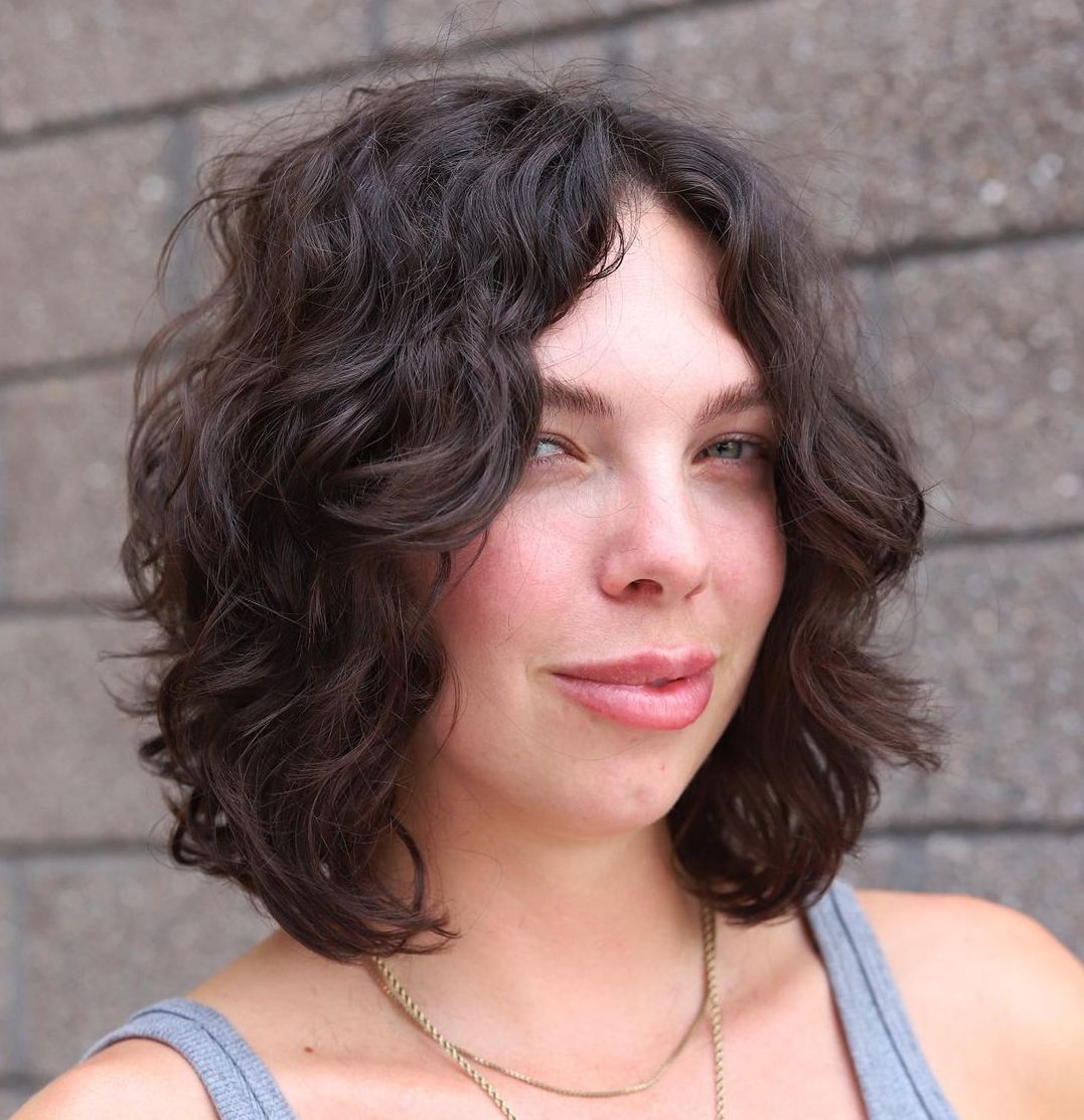 30 Snazzy Short Hairstyles for Thick Wavy Hair