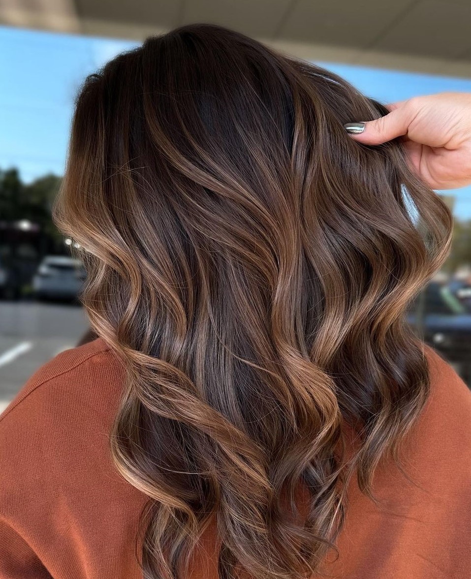 30 Hot Looks for Ultimate Honey Brown Hair Inspiration
