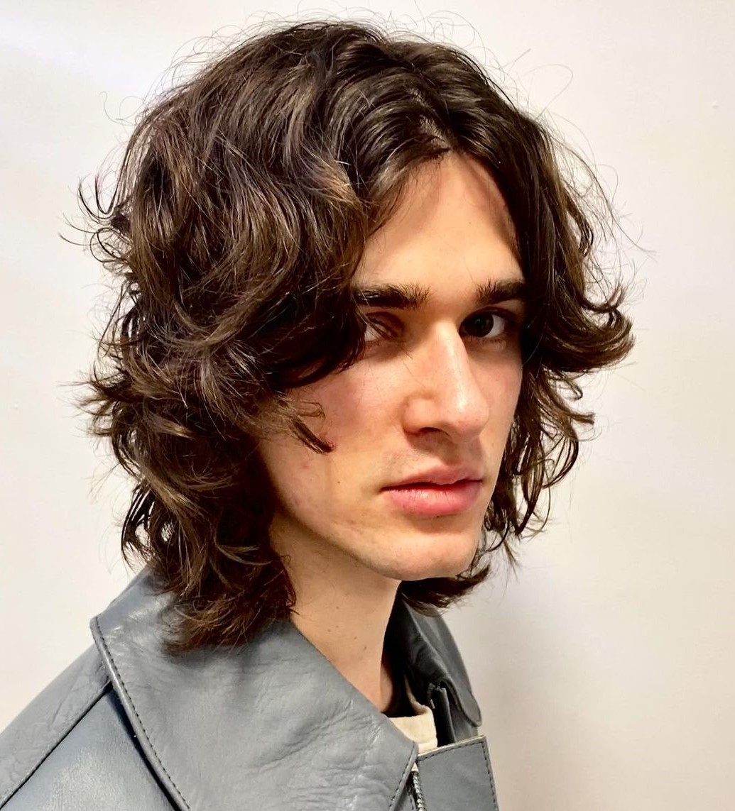 17 Versatile Shoulder-Length Haircuts for Men with Any Hair Type