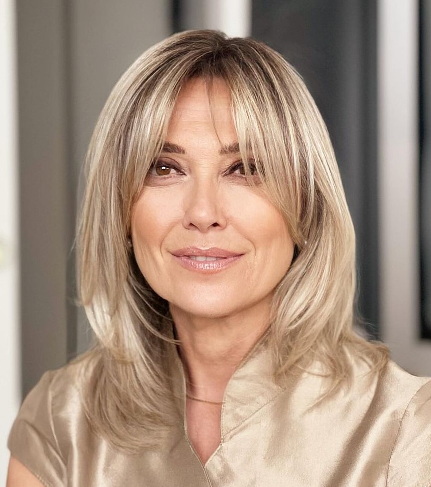 17 Bold Hairstyles for Women Over 50 with Square Faces