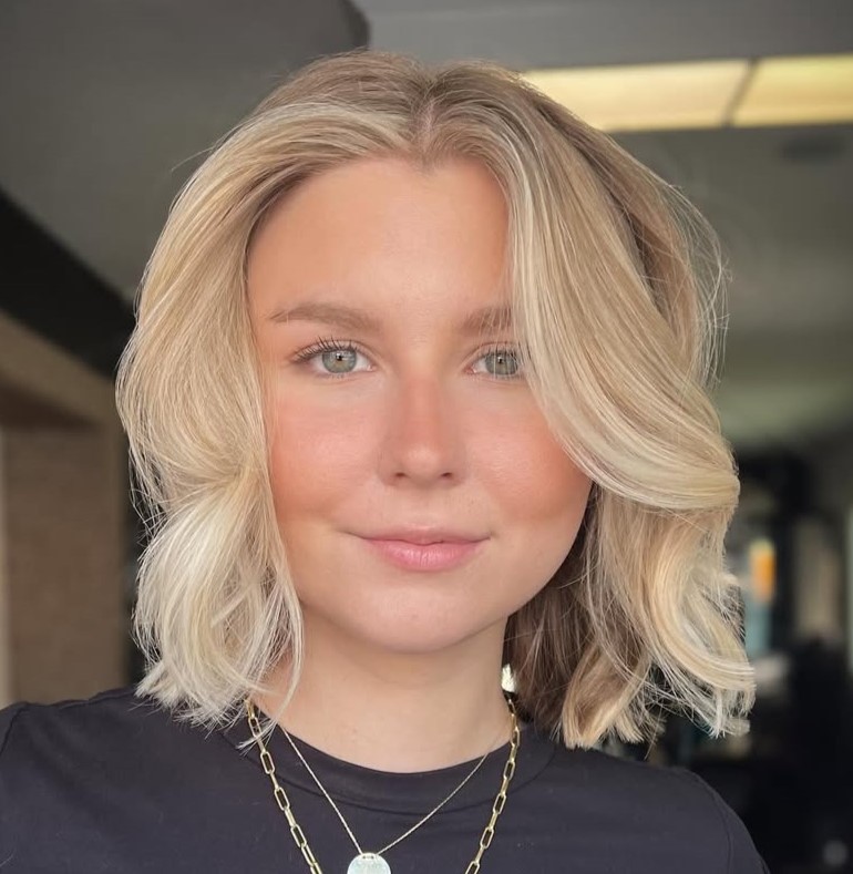 Slimming Bob for Round Faces