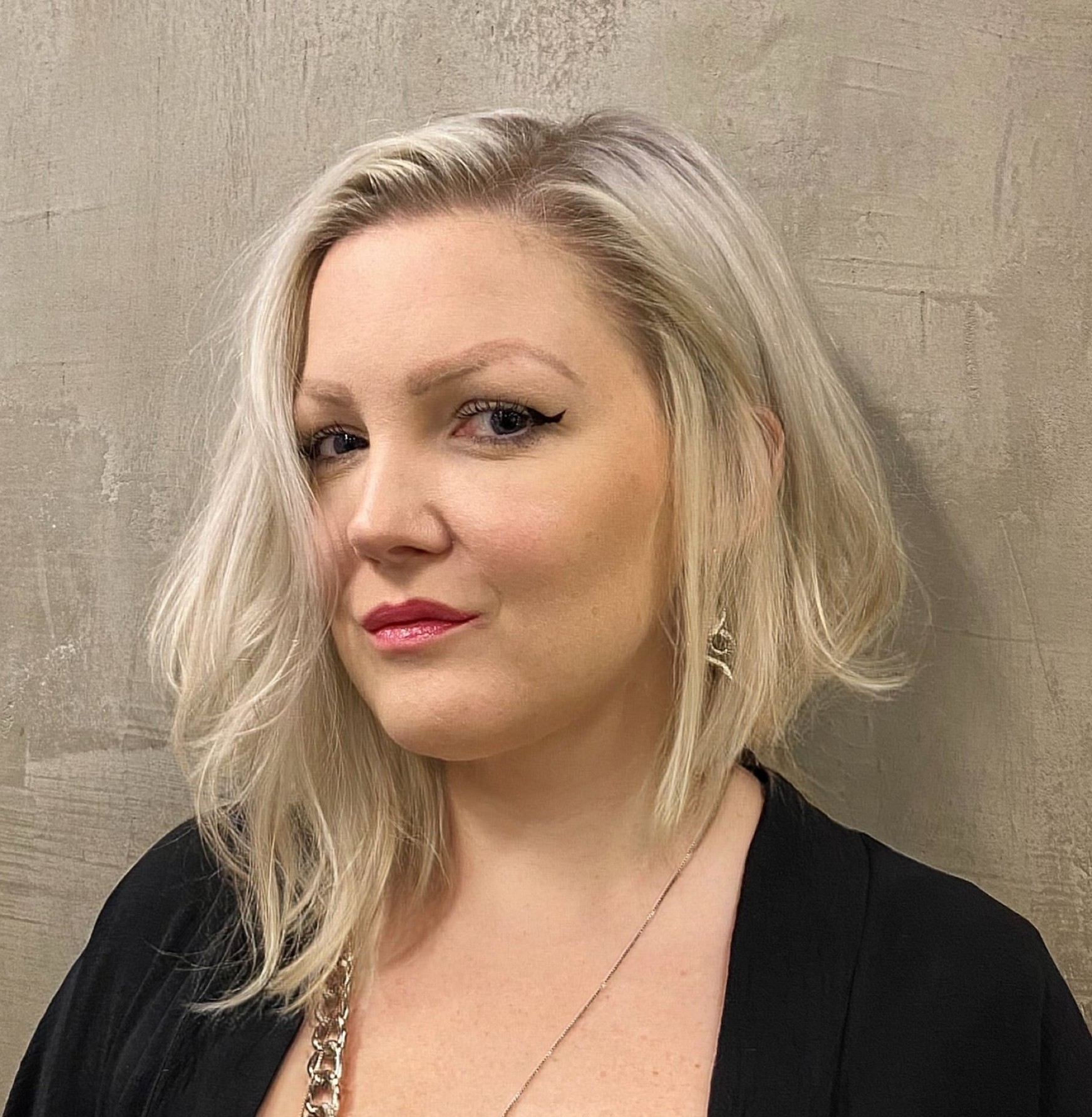 Slimming Bob with One Side Longer