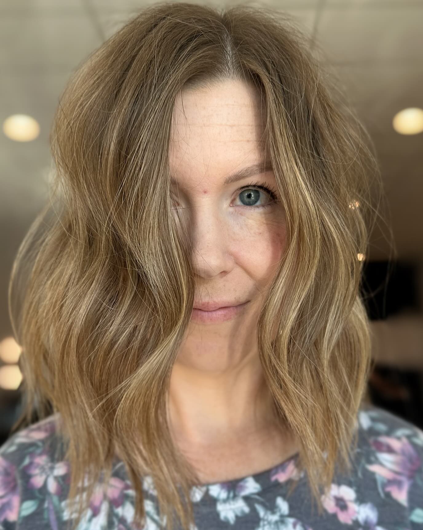 Discreet Natural Blonde Balayage Highlights