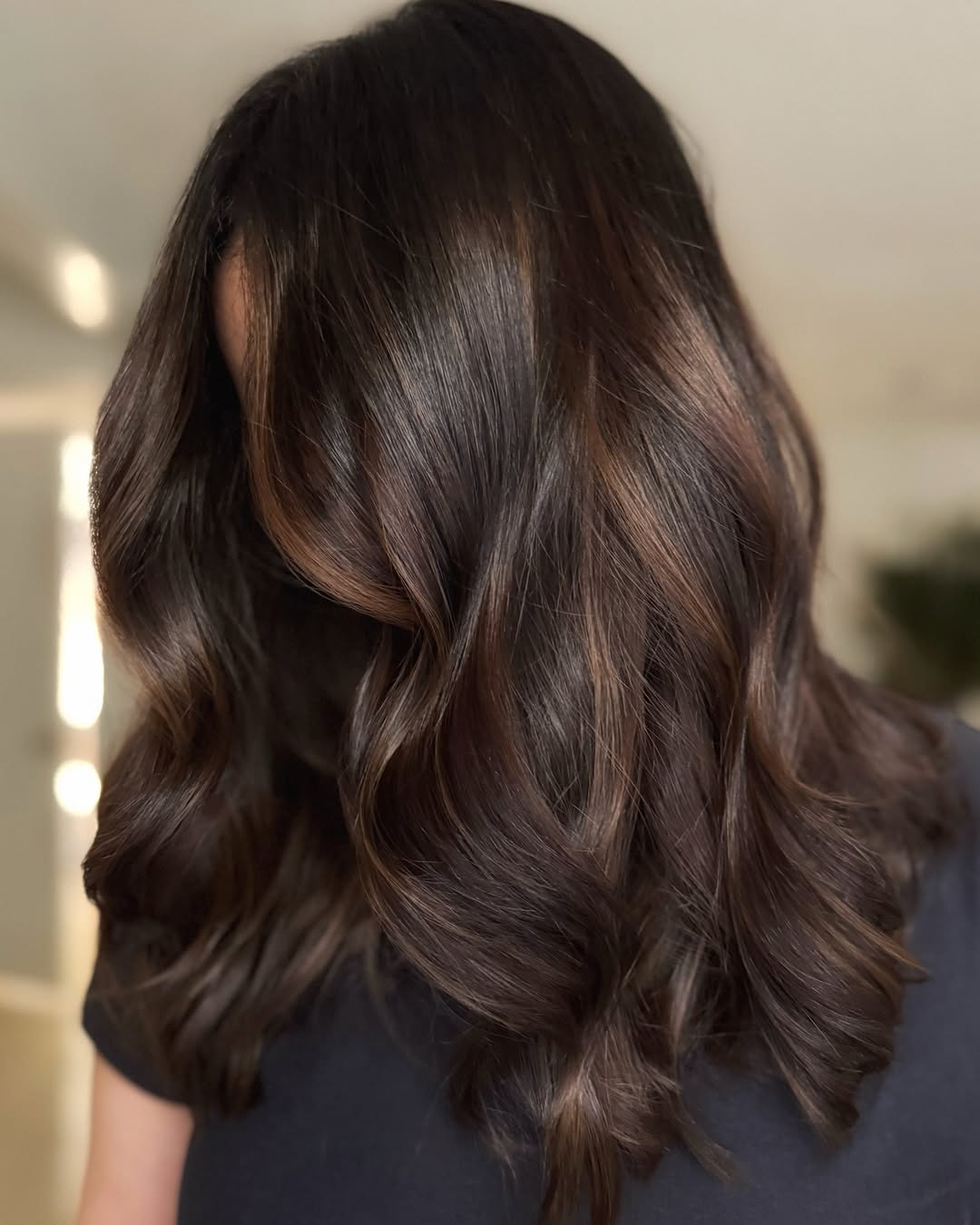 Revitalizing Gloss Treatment for Brown Hair
