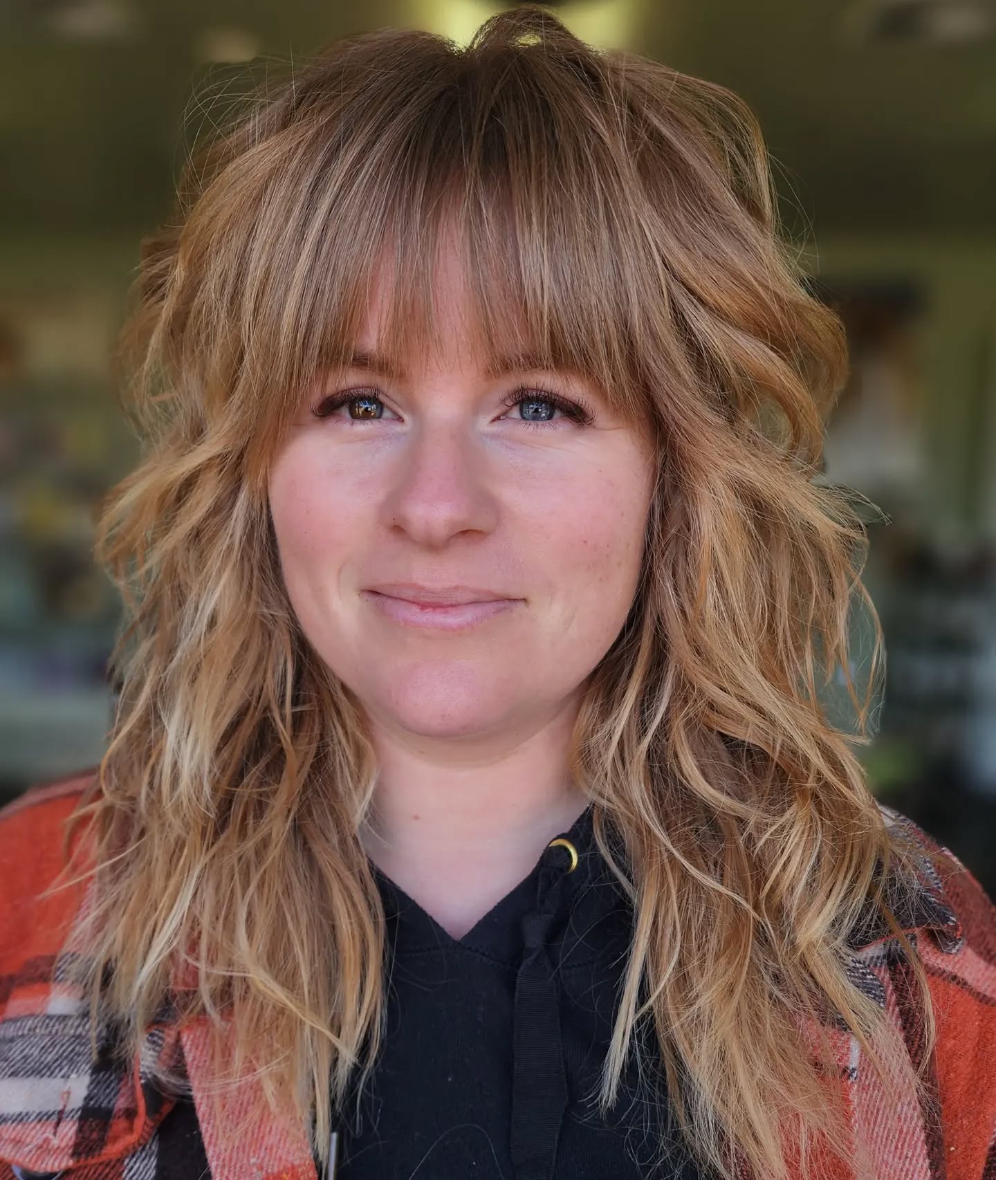 Loose Messy Wave Perm Style