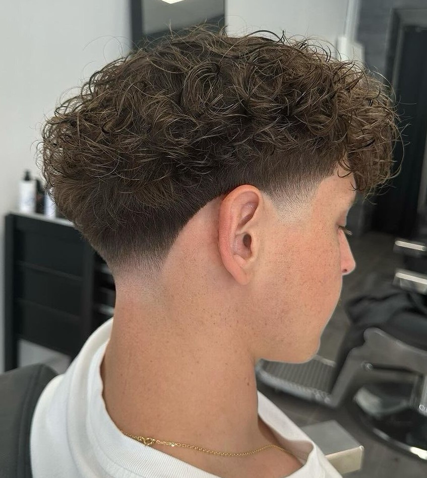Texture-Boosting Fade for Curly Hair
