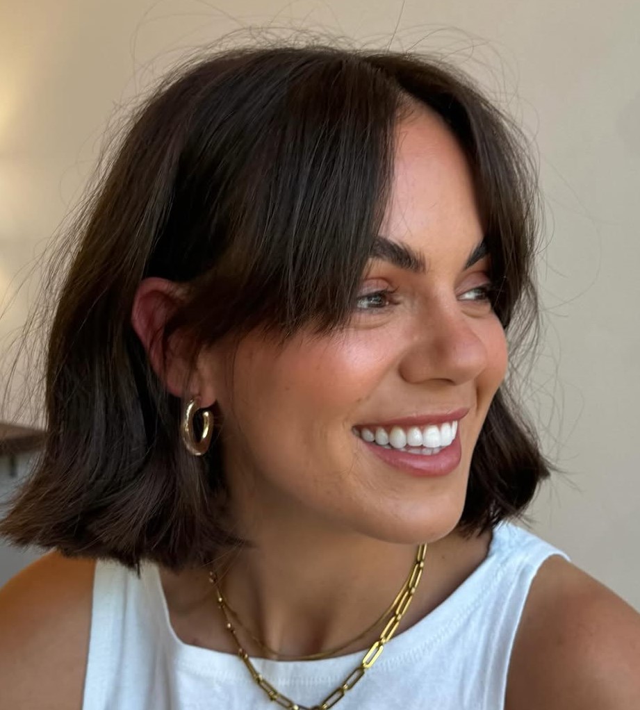 Short Bob for Oval Faces