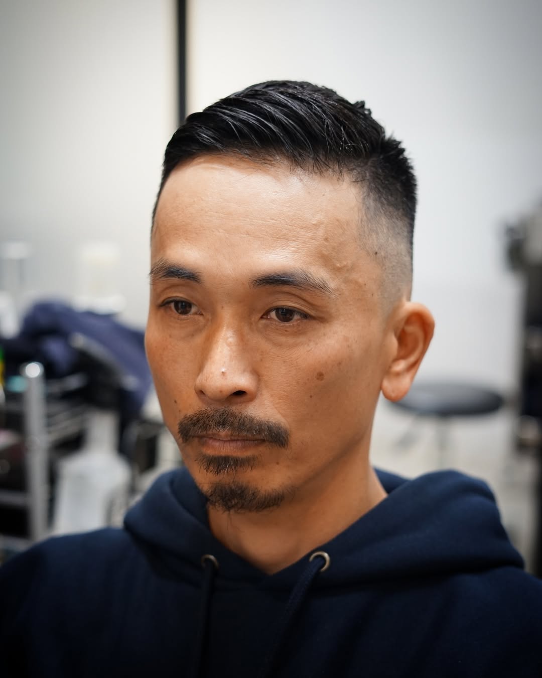 Thin Hair Cut for Oval Faces
