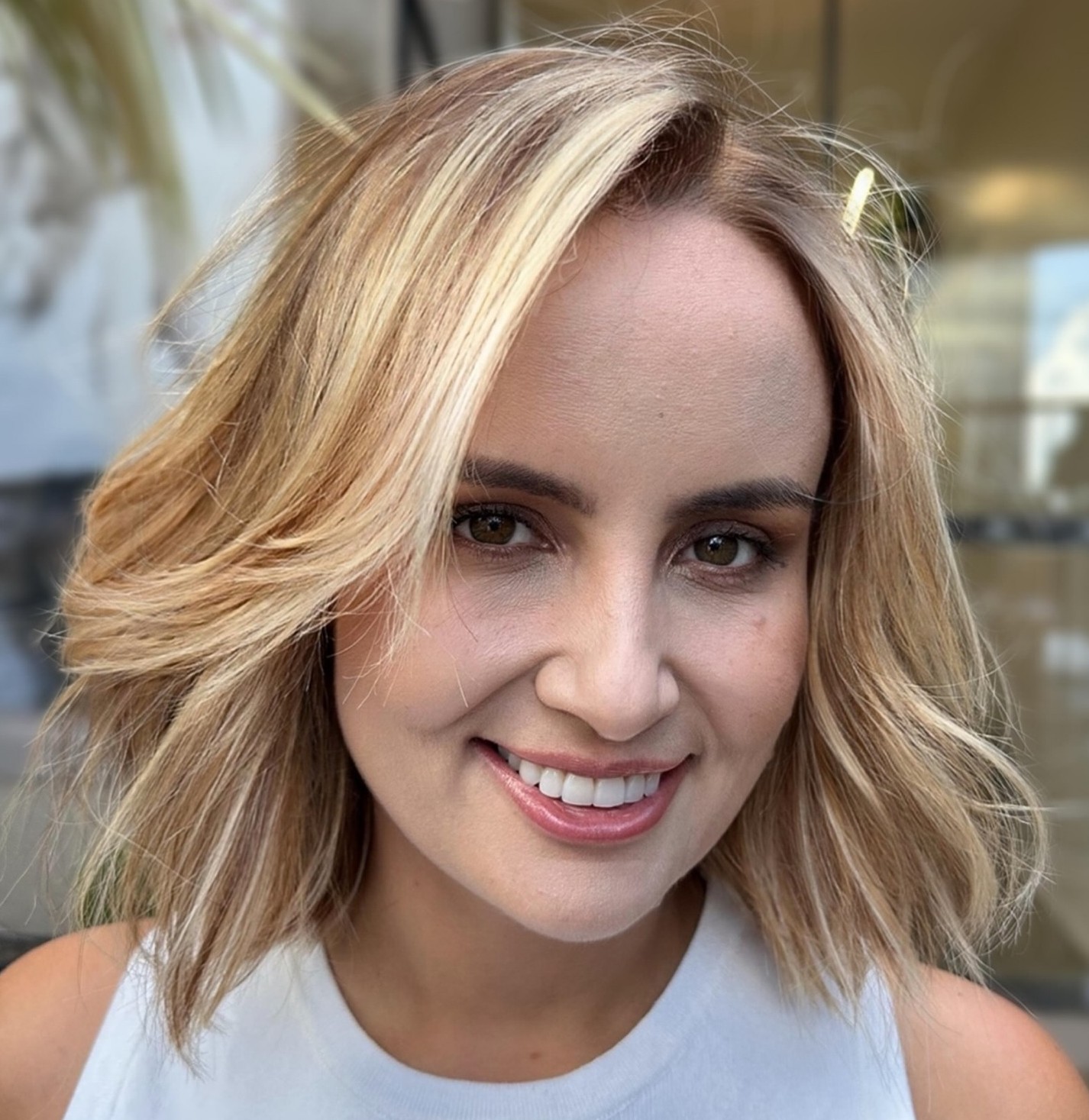 Big Forehead Wavy Bob