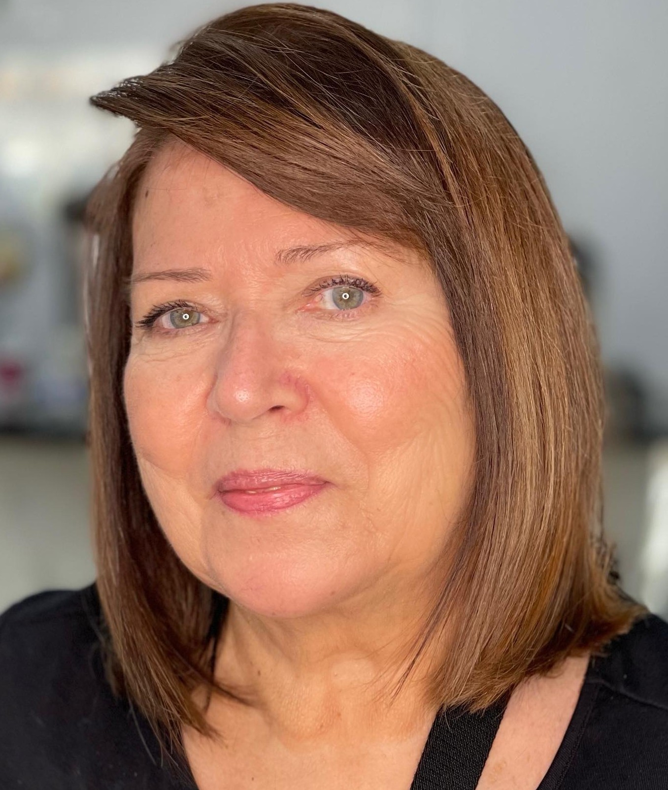 Senior Bangs For Rounded Faces
