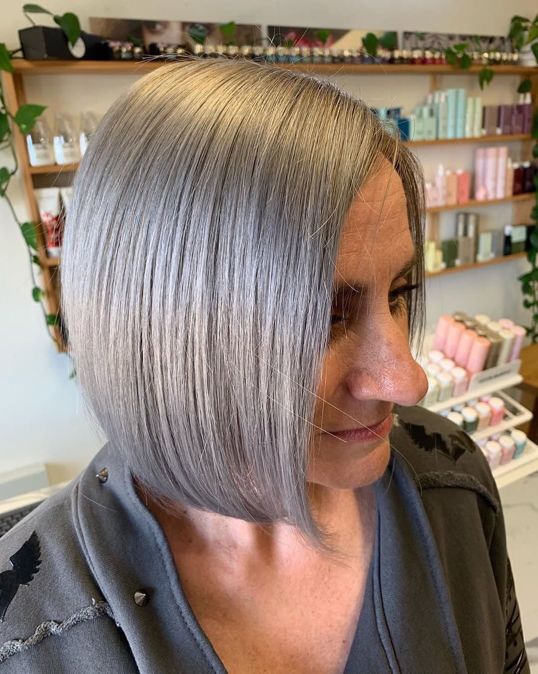 Metallic Smoky Bob