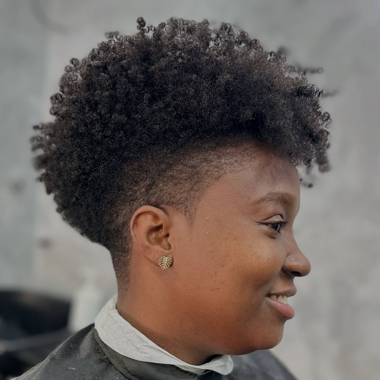 Womens Curly Tapered Cut