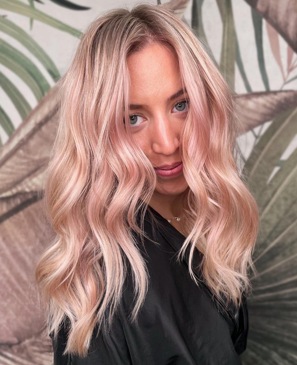 Pastel Light Strawberry Hair