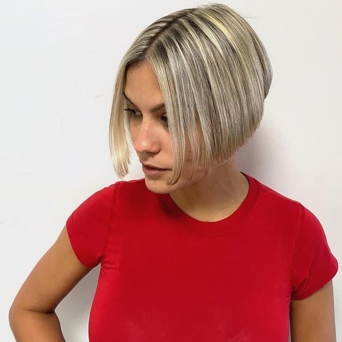 Sleek Short Bob Parted in the Middle